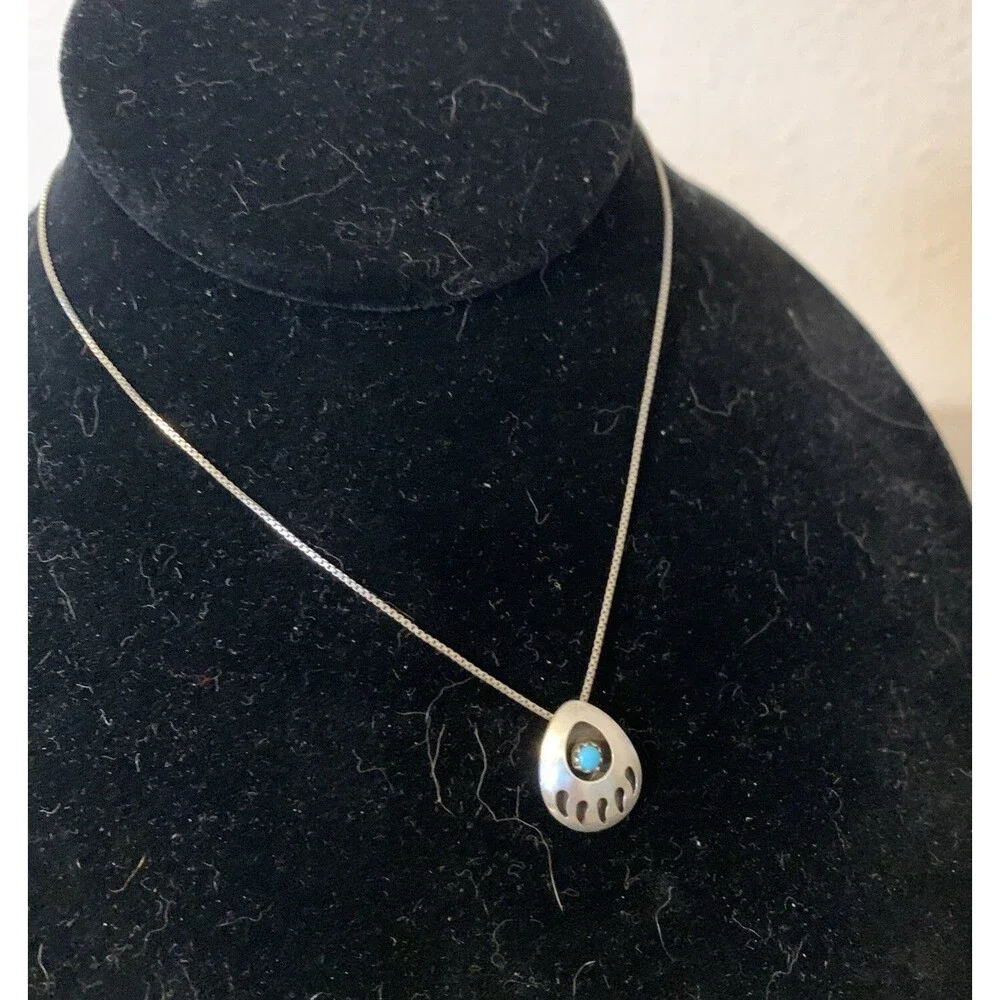 Sterling Silver Bear Paw Turquoise Necklace 21.5” Southwest Style